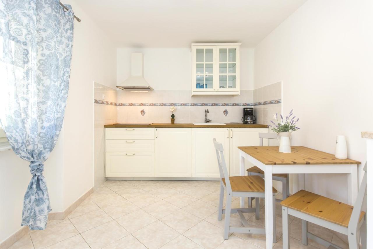 Hea Apartments Sveta Marina מראה חיצוני תמונה
